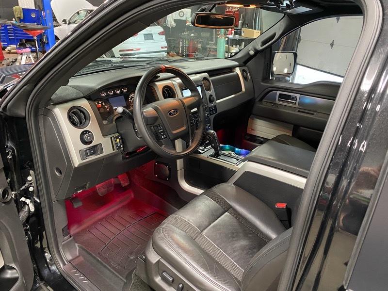 Ford F-150 SVT Raptor SuperCrew 5.5-ft. Bed 4WD 2014