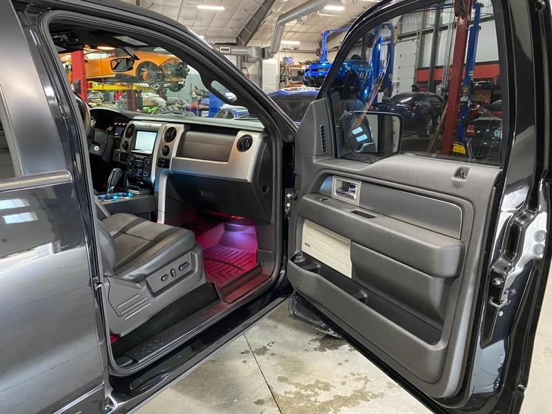 Ford F-150 SVT Raptor SuperCrew 5.5-ft. Bed 4WD 2014