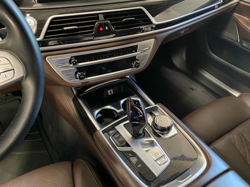 BMW 7-Series 750i xDrive 2018