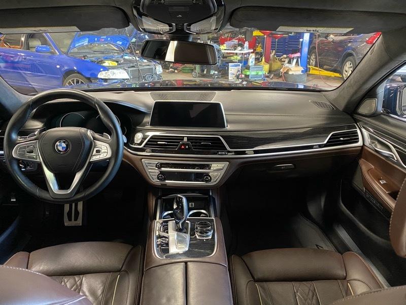 BMW 7-Series 750i xDrive 2018