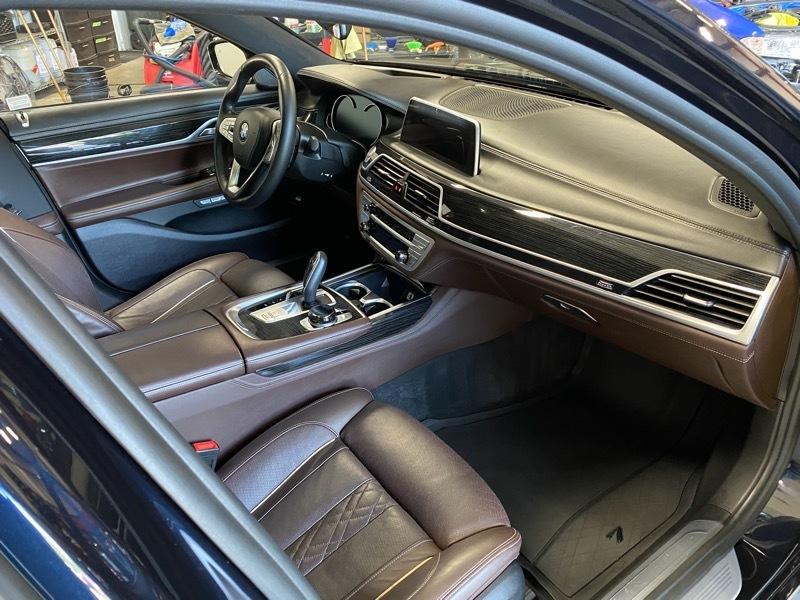 BMW 7-Series 750i xDrive 2018