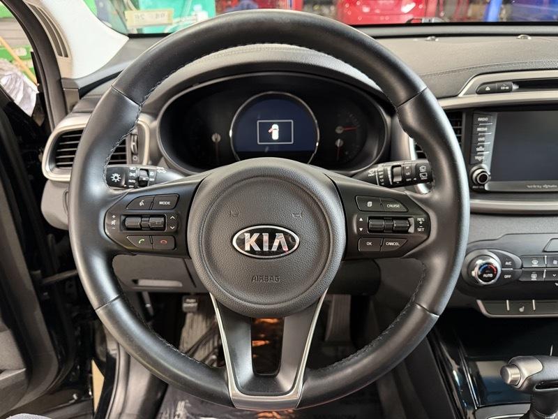 Kia Sorento Limited V6 AWD 2017