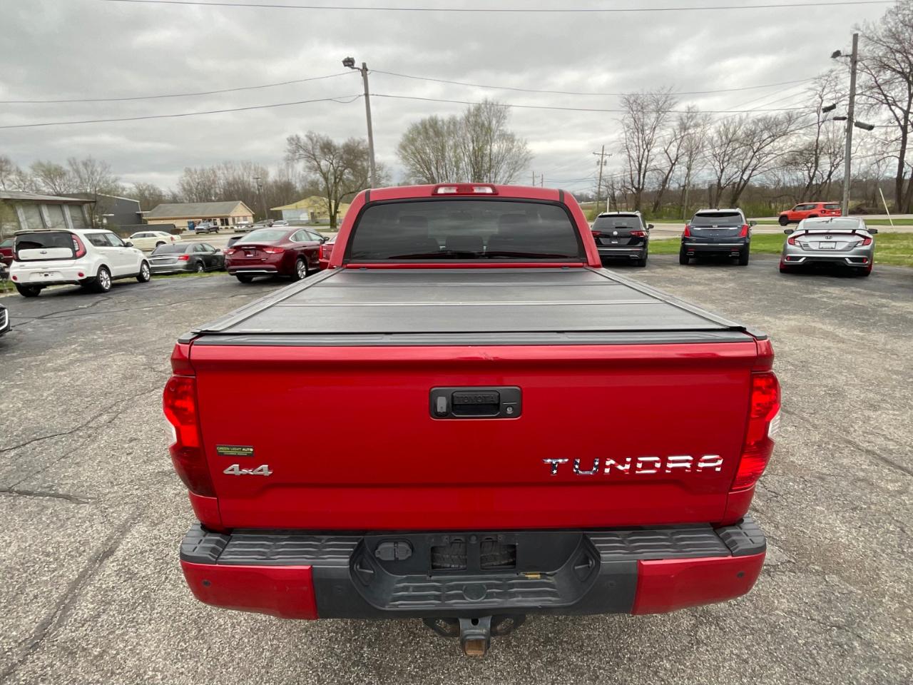 Toyota Tundra Platinum CrewMax 5.7L 4WD 2017