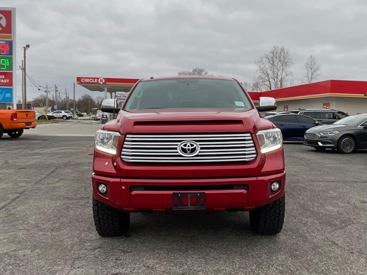 Toyota Tundra Platinum CrewMax 5.7L 4WD 2017