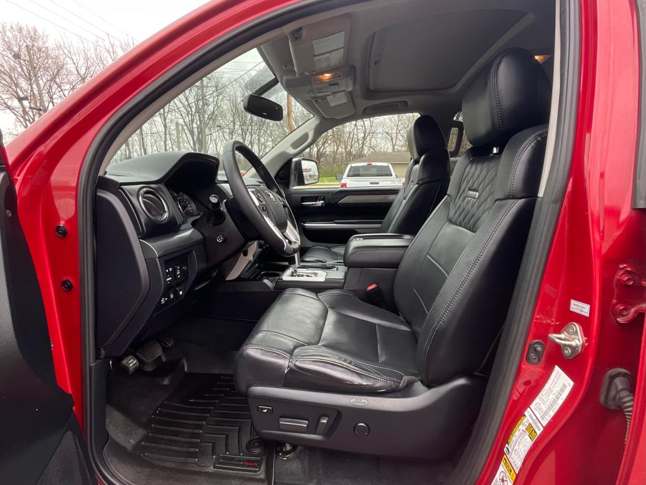 Toyota Tundra Platinum CrewMax 5.7L 4WD 2017