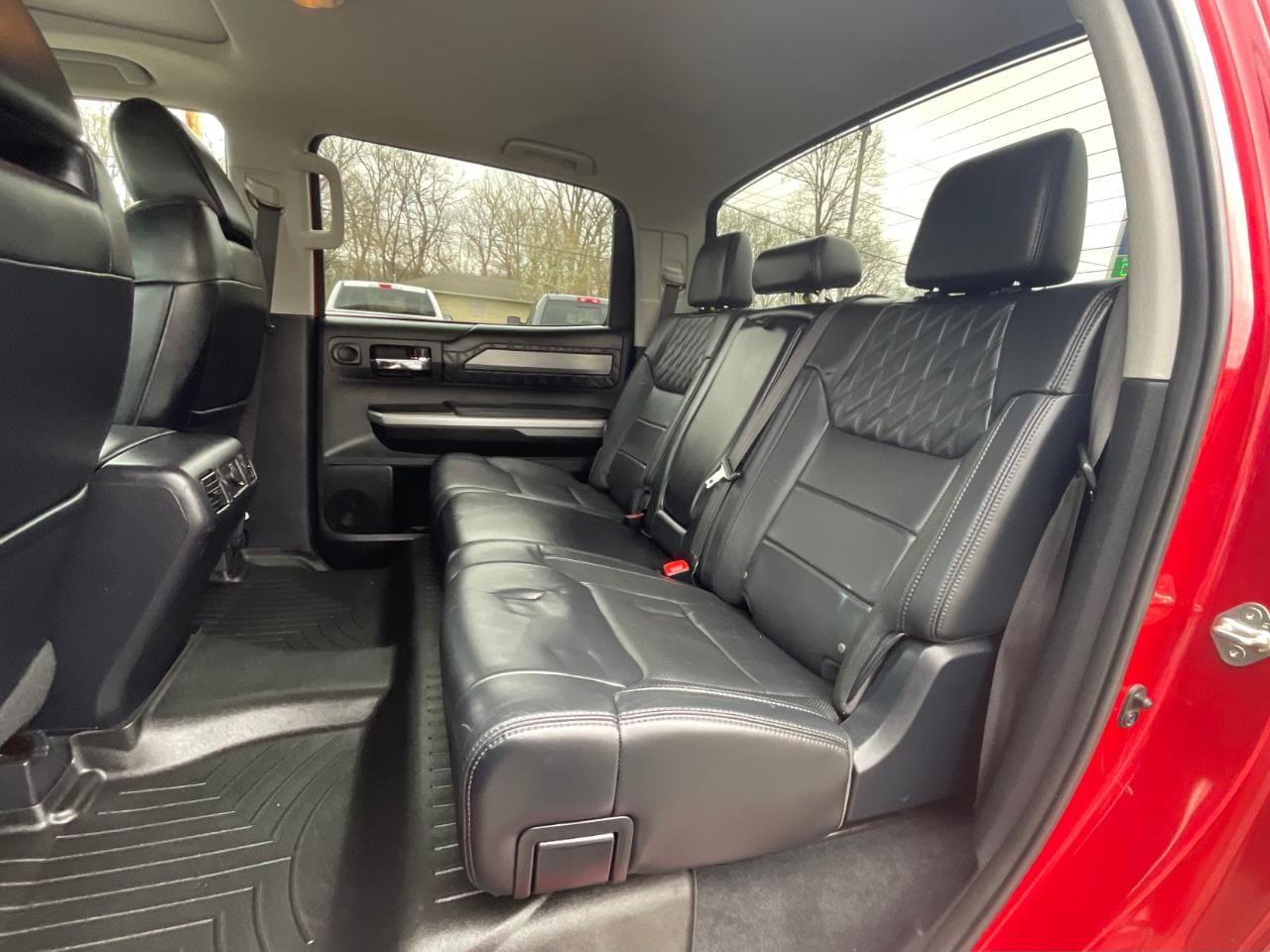 Toyota Tundra Platinum CrewMax 5.7L 4WD 2017