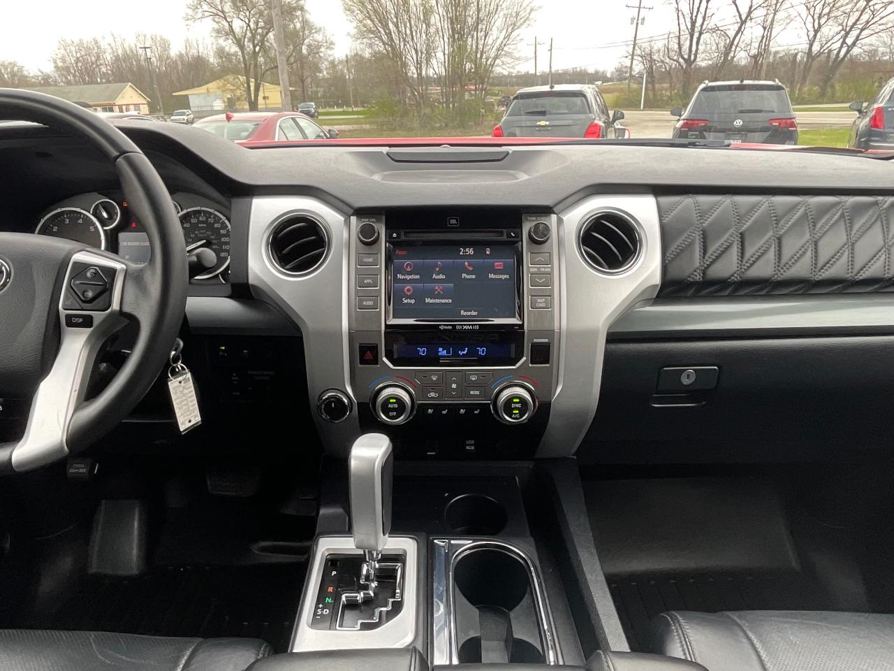 Toyota Tundra Platinum CrewMax 5.7L 4WD 2017