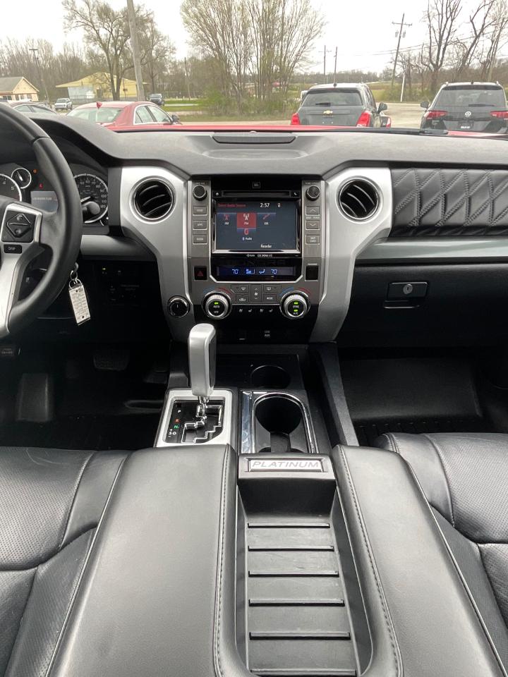 Toyota Tundra Platinum CrewMax 5.7L 4WD 2017