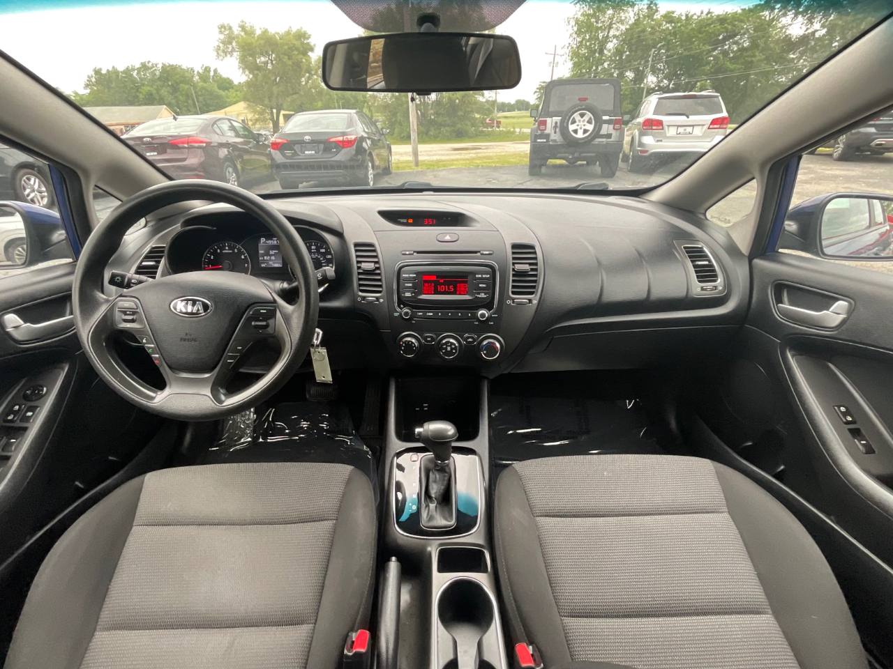 Kia Forte LX 6A 2017