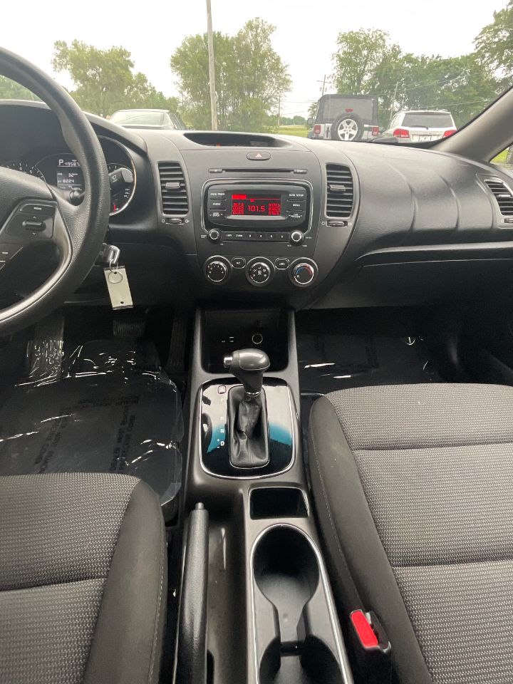 Kia Forte LX 6A 2017