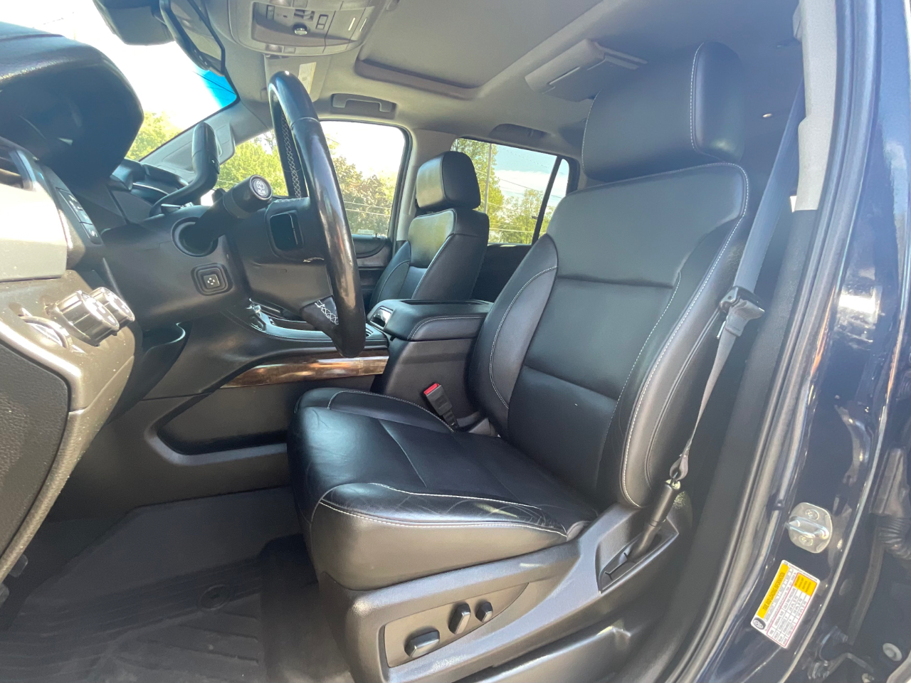2019 Chevrolet Tahoe LT photo 10