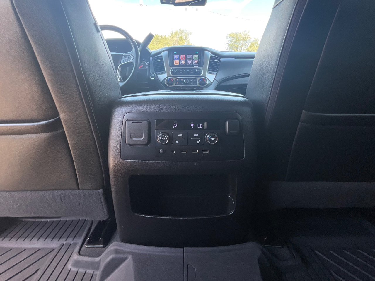 2019 Chevrolet Tahoe LT photo 15