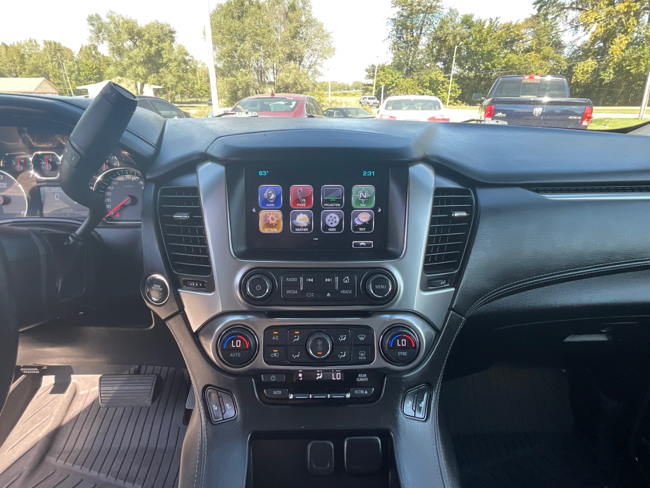 2019 Chevrolet Tahoe LT photo 19