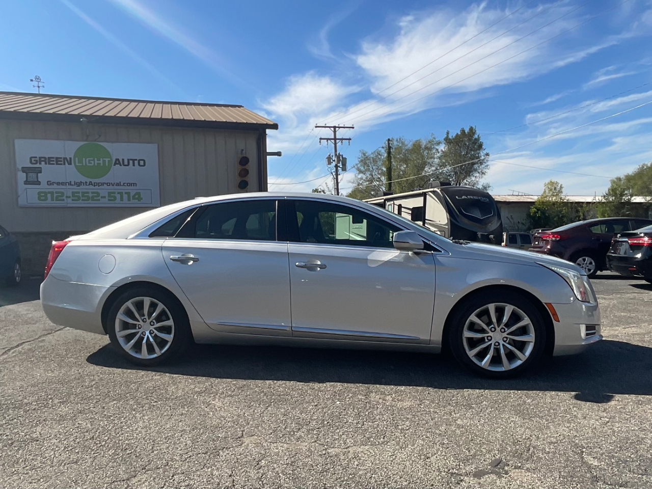 2016 Cadillac XTS Luxury photo 2