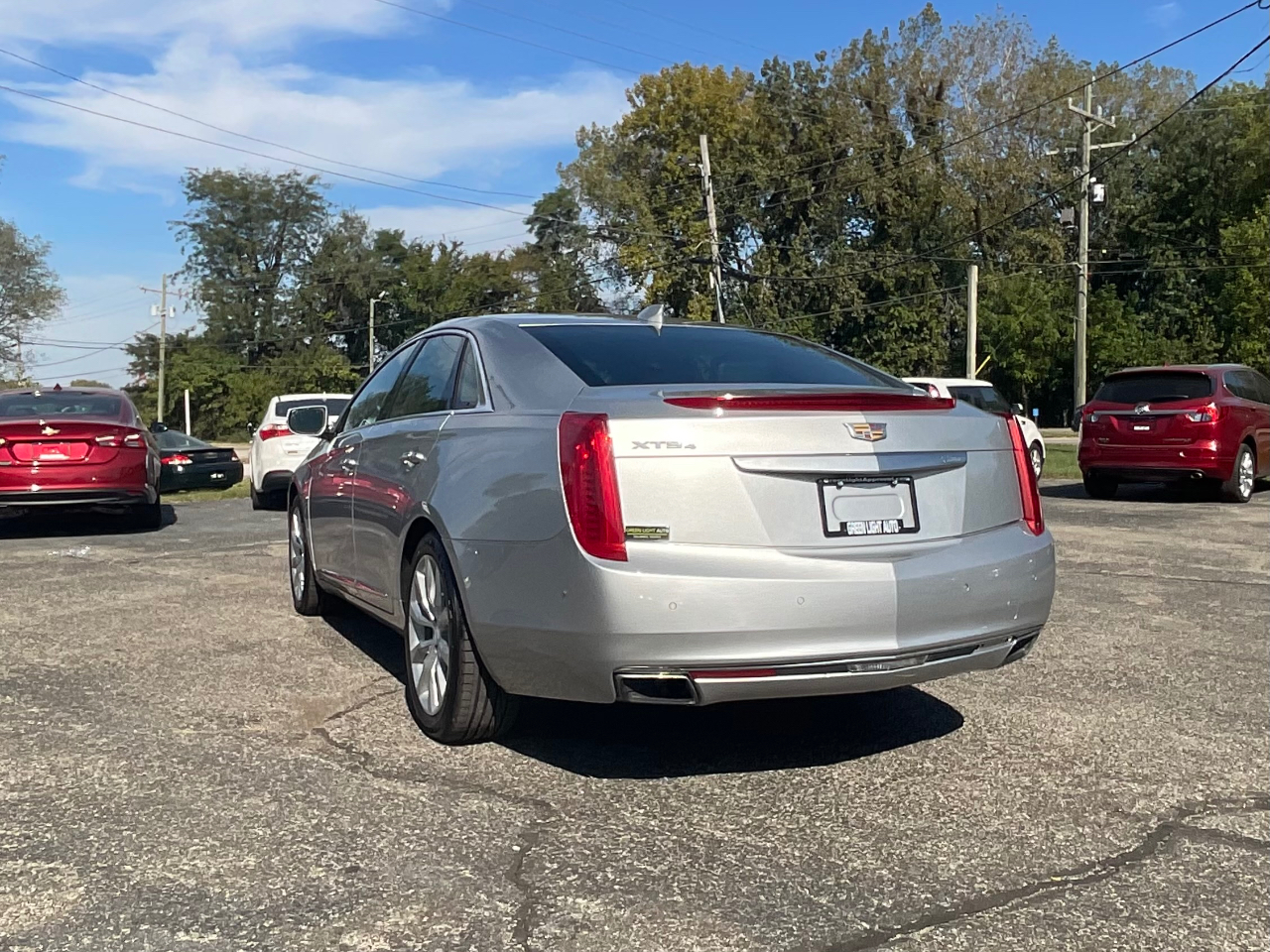 2016 Cadillac XTS Luxury photo 5