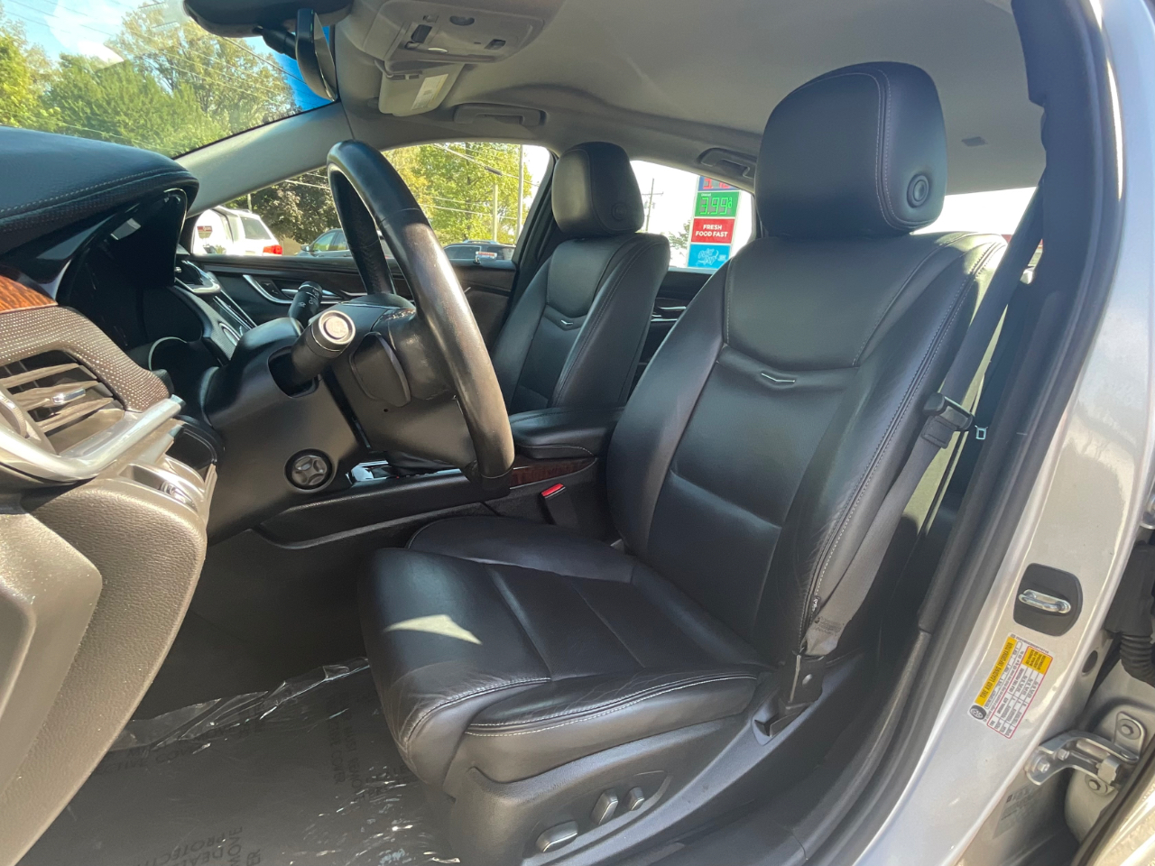 2016 Cadillac XTS Luxury photo 10