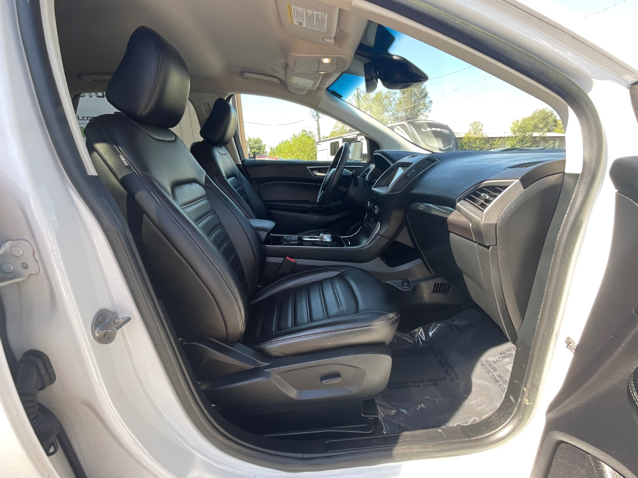 2020 Ford Edge SEL photo 11