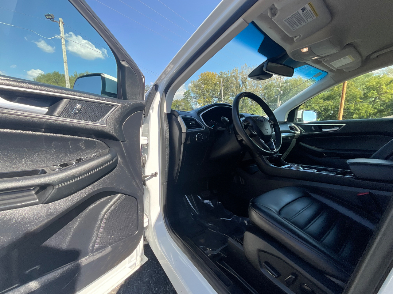 2020 Ford Edge SEL photo 21