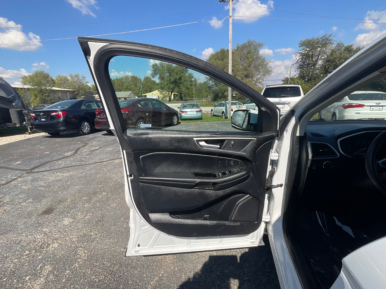 2020 Ford Edge SEL photo 22