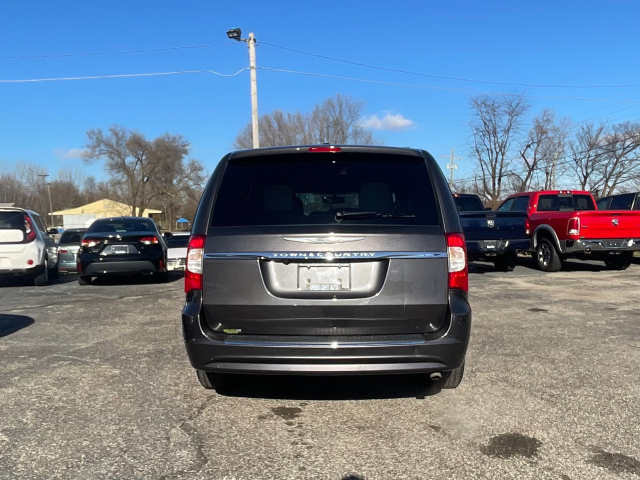 2015 Chrysler Town & Country photo 4