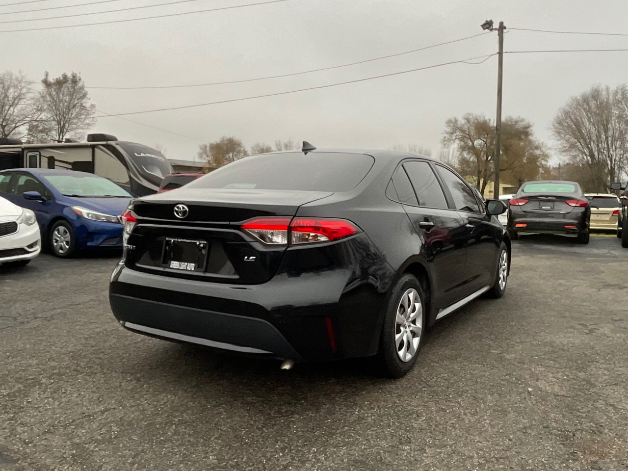 2022 Toyota Corolla LE photo 3