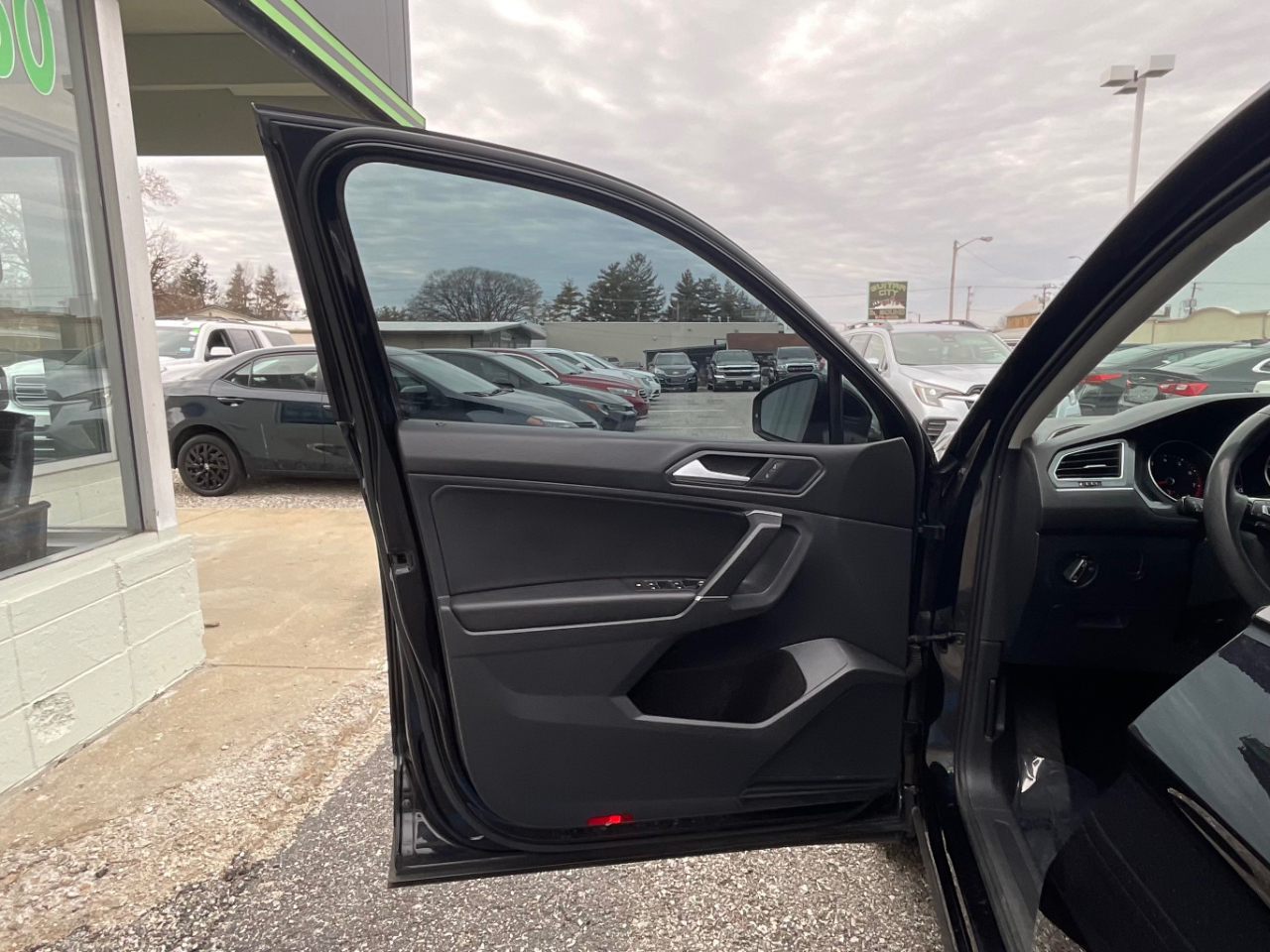 Volkswagen Tiguan SE 4Motion AWD 2020