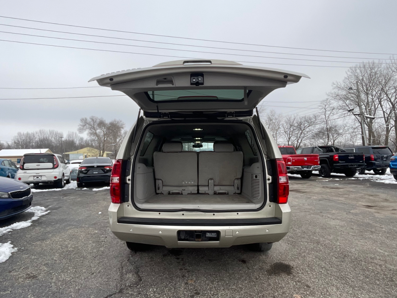 Chevrolet Suburban LTZ 1500 4WD 2013