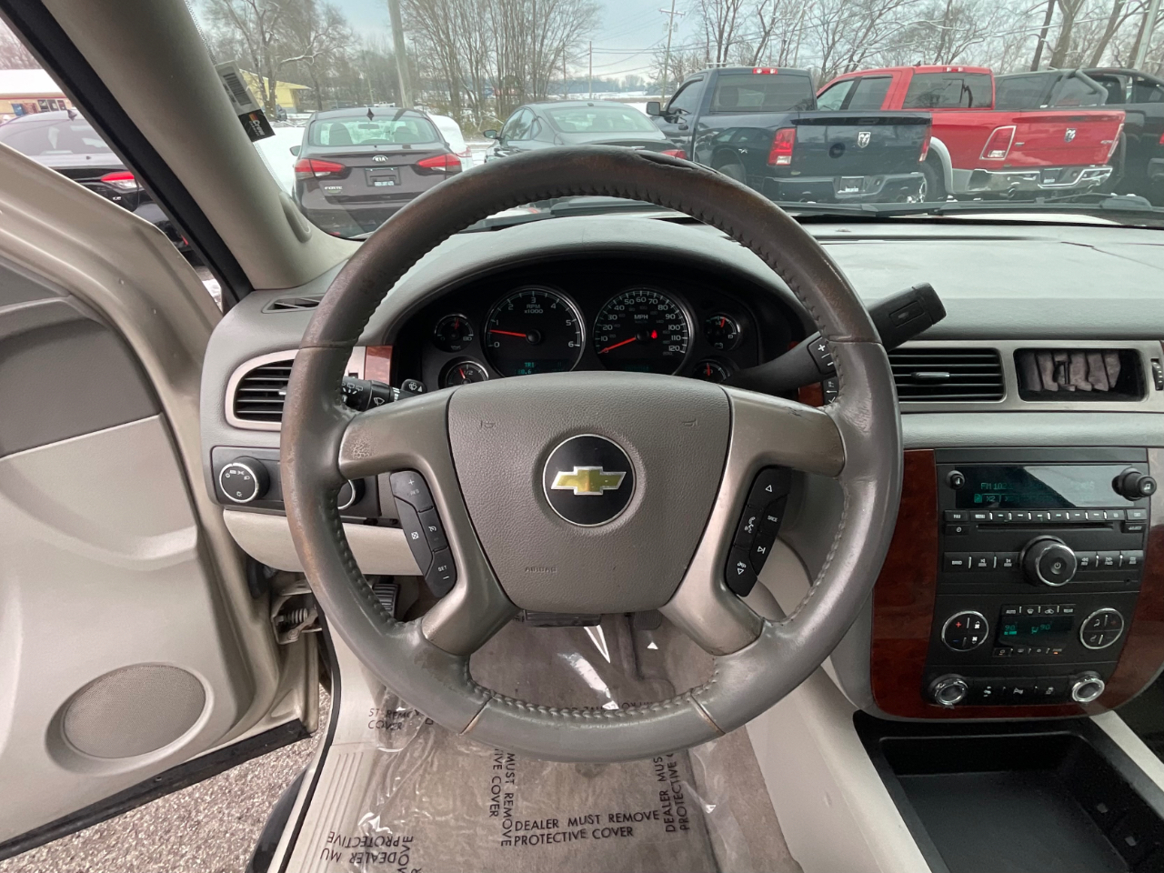 Chevrolet Suburban LTZ 1500 4WD 2013