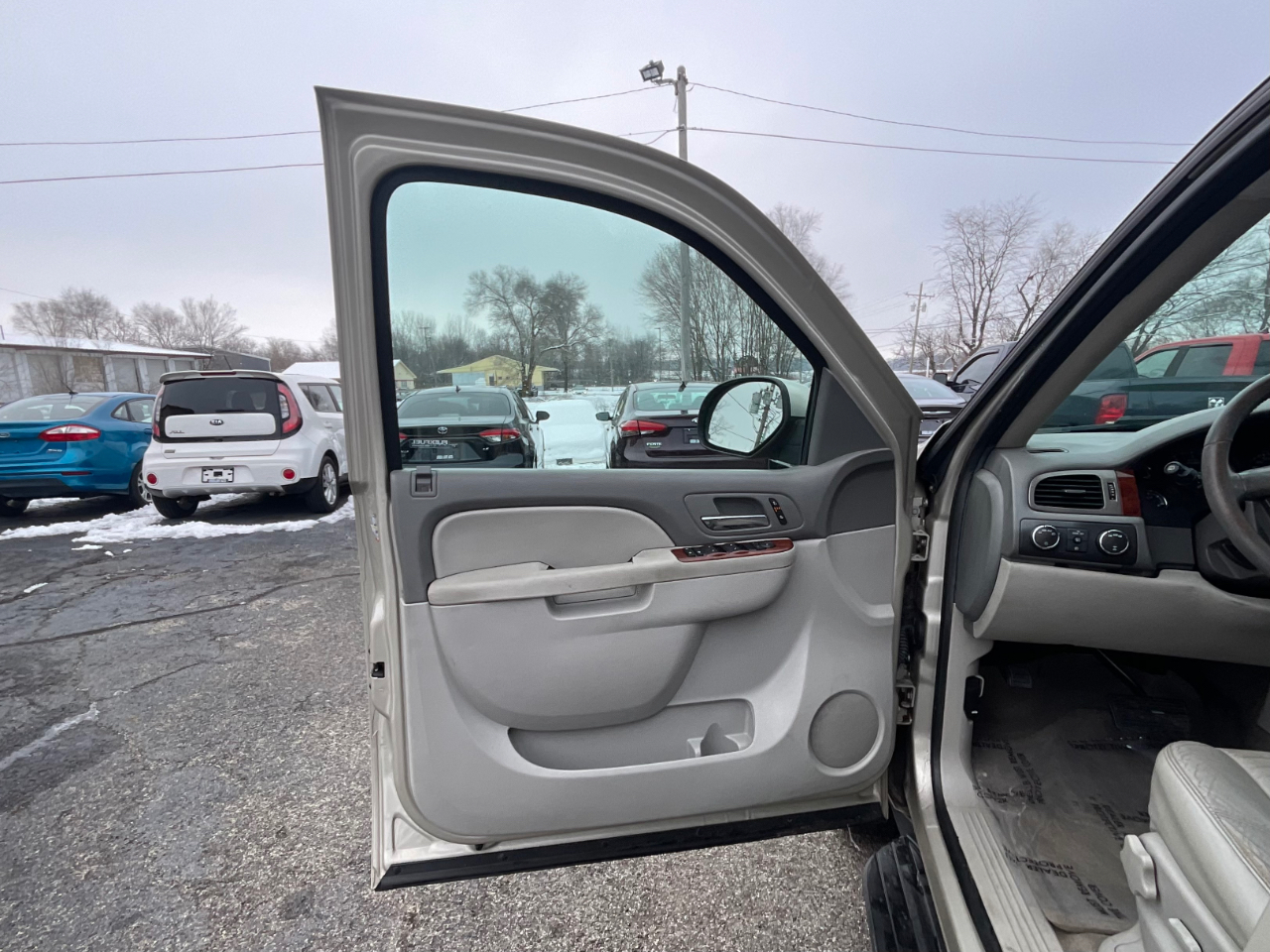 Chevrolet Suburban LTZ 1500 4WD 2013