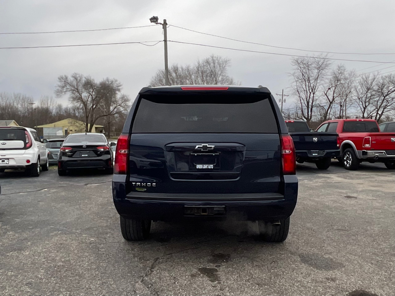 2017 Chevrolet Tahoe LT photo 3