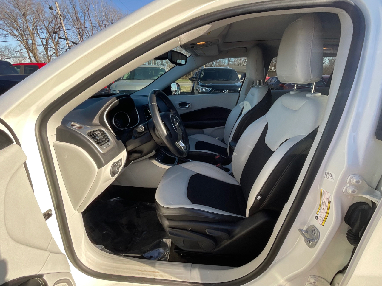 Jeep Compass Latitude FWD 2018