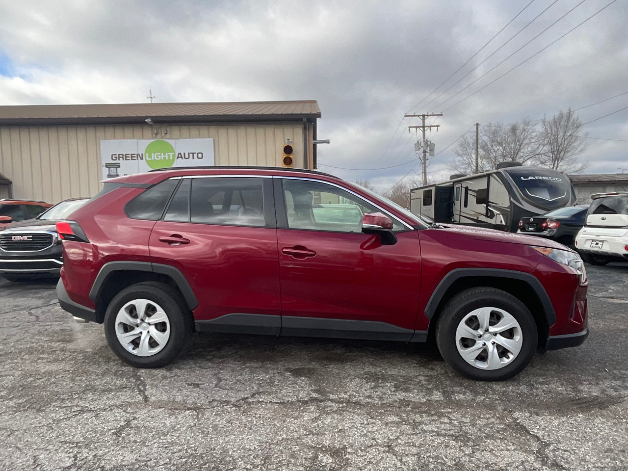 Toyota RAV4 LE AWD 2021