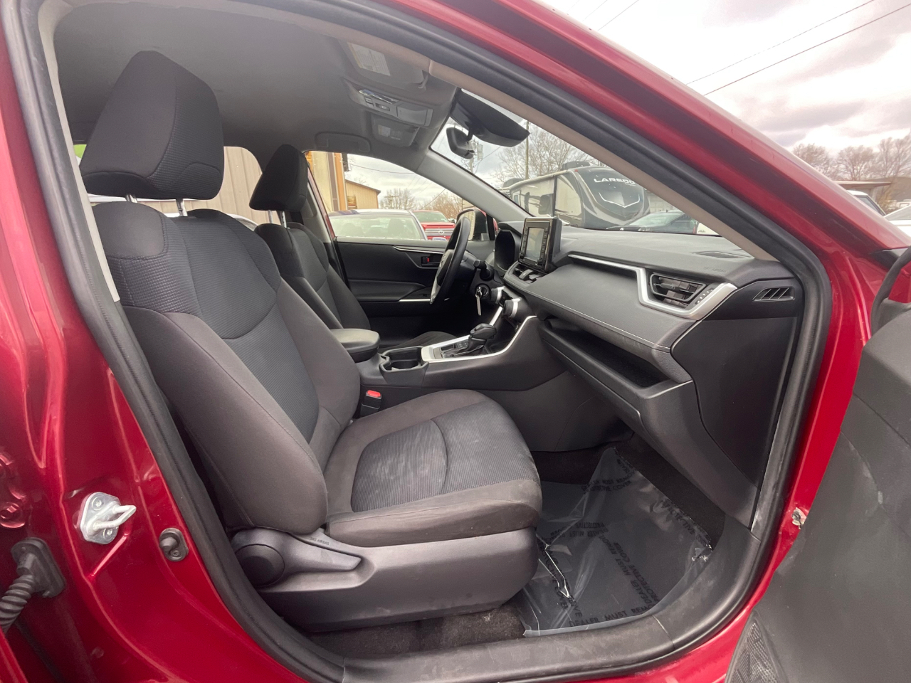 Toyota RAV4 LE AWD 2021