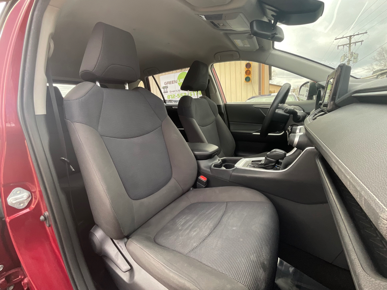 Toyota RAV4 LE AWD 2021