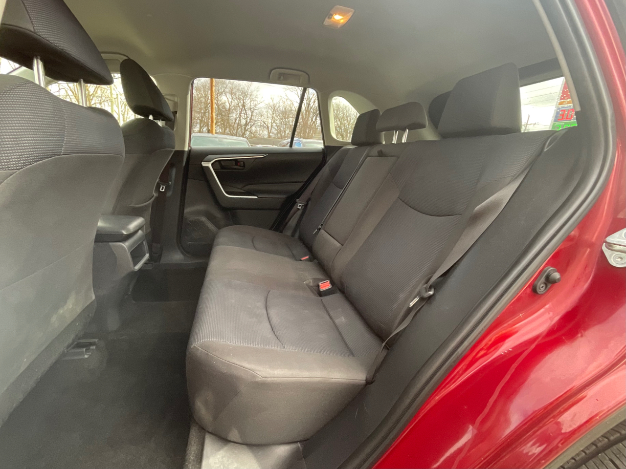 Toyota RAV4 LE AWD 2021