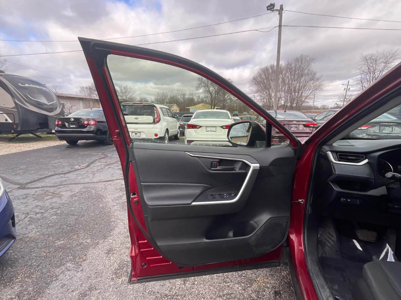 Toyota RAV4 LE AWD 2021