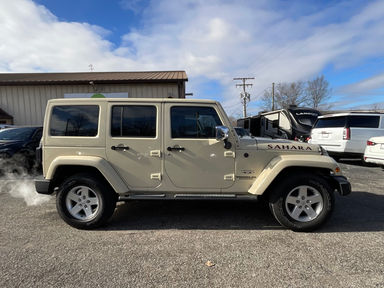 Jeep Wrangler Unlimited Sahara 4WD 2011