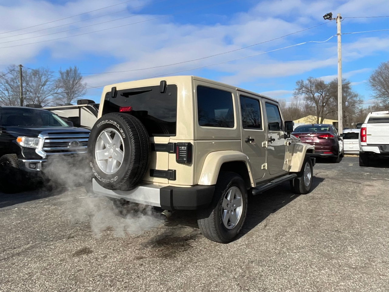 Jeep Wrangler Unlimited Sahara 4WD 2011