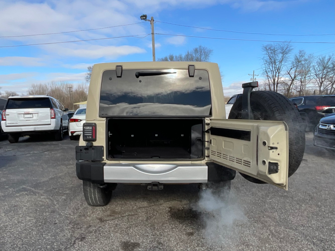 Jeep Wrangler Unlimited Sahara 4WD 2011