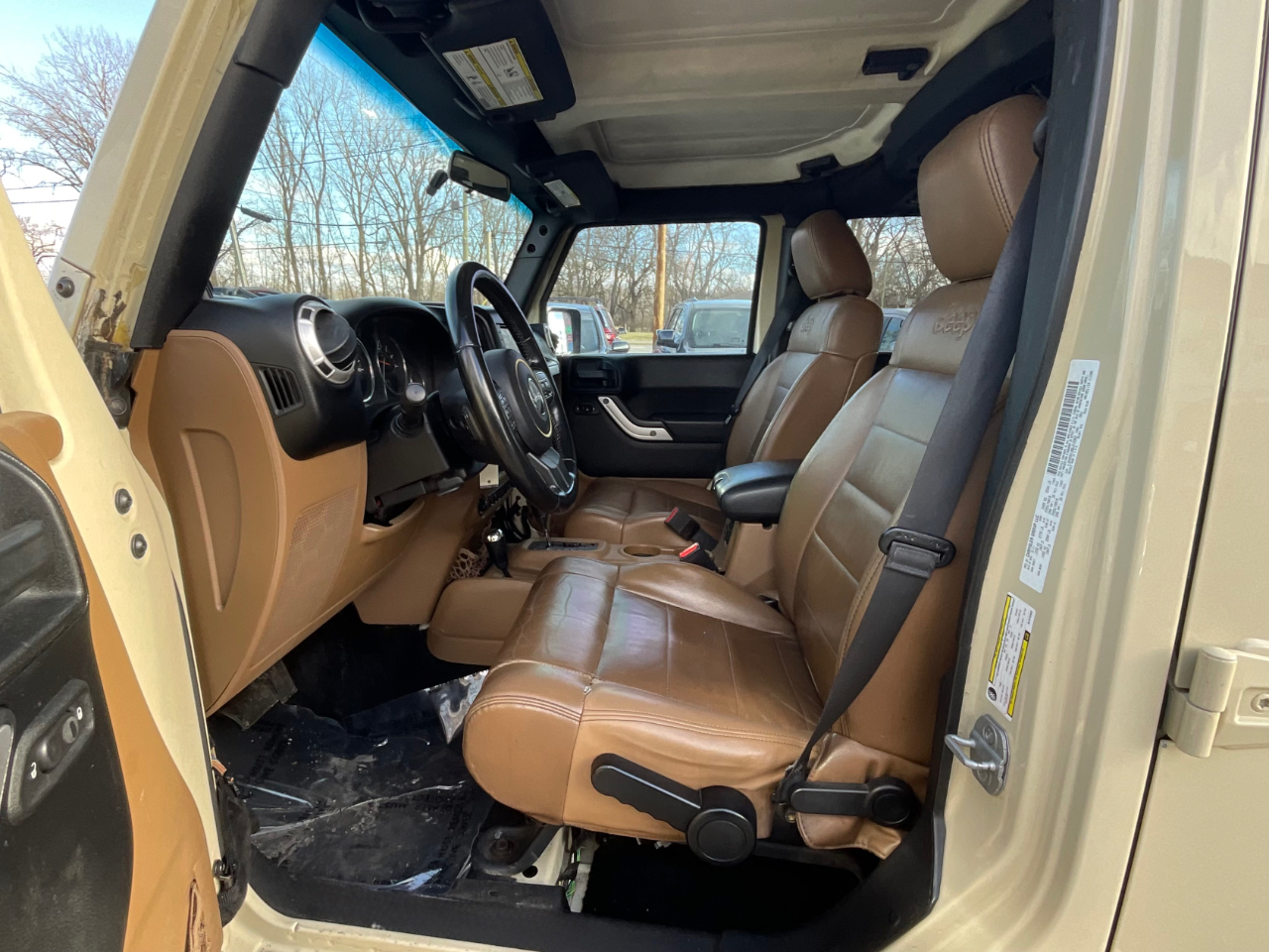 Jeep Wrangler Unlimited Sahara 4WD 2011