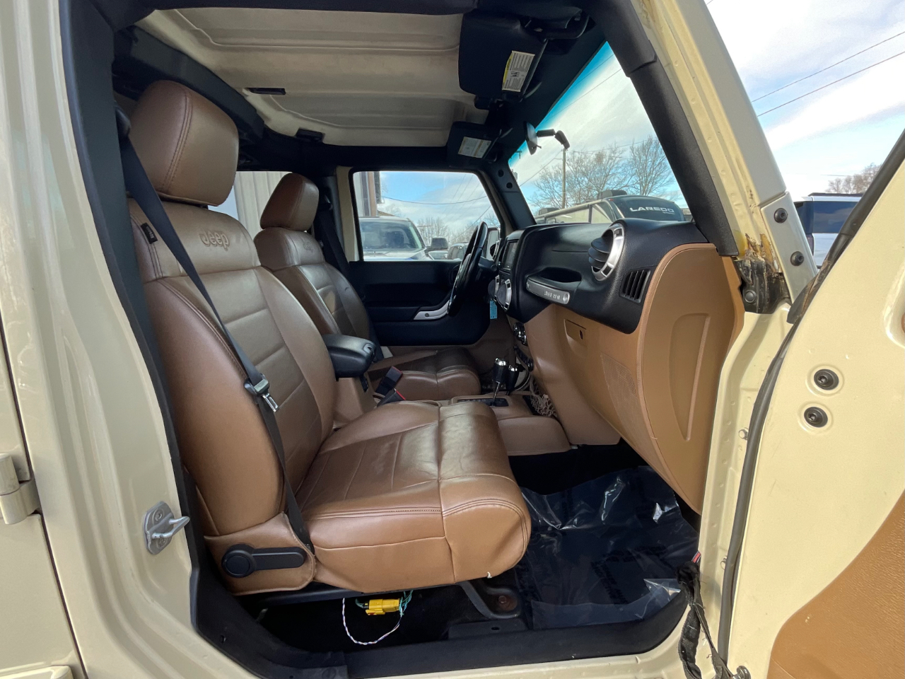 Jeep Wrangler Unlimited Sahara 4WD 2011