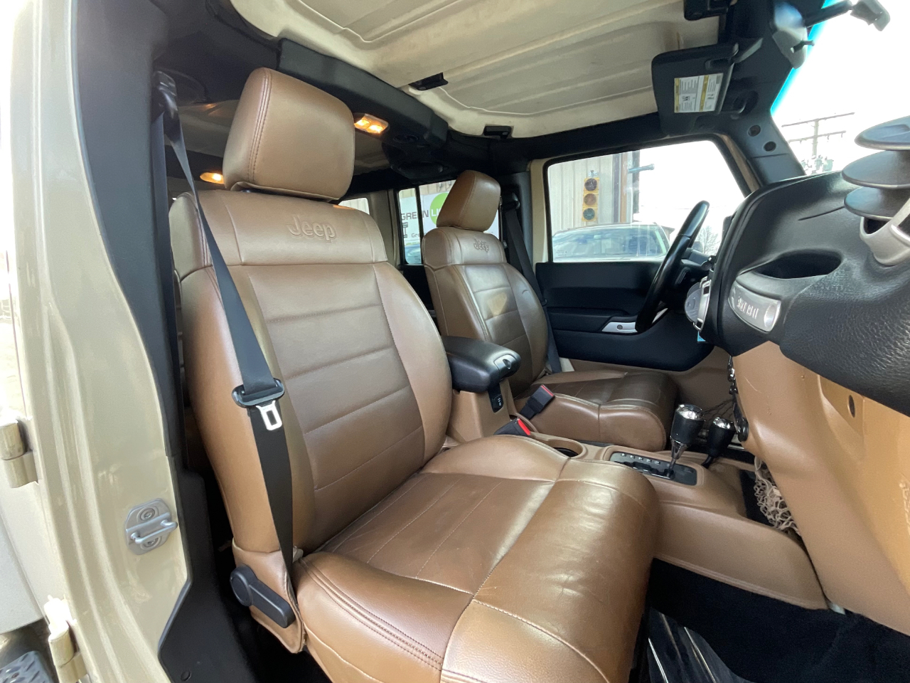 Jeep Wrangler Unlimited Sahara 4WD 2011