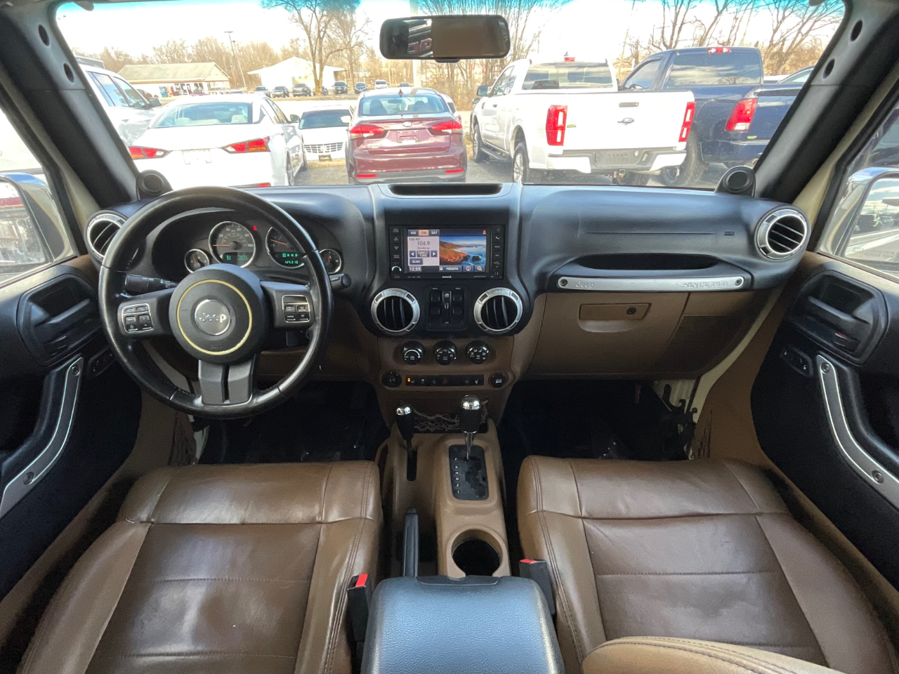 Jeep Wrangler Unlimited Sahara 4WD 2011