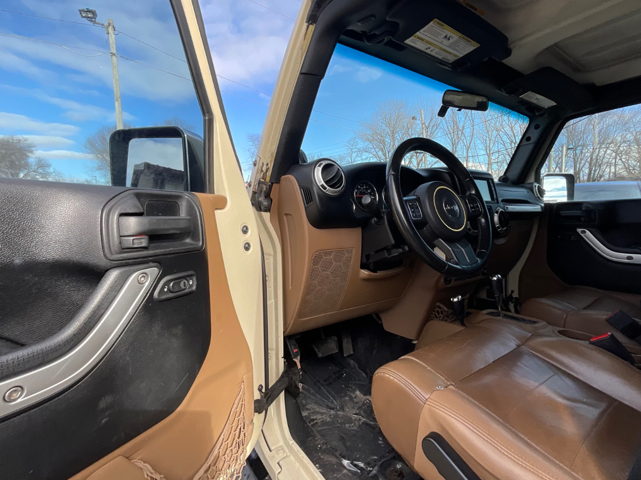 Jeep Wrangler Unlimited Sahara 4WD 2011