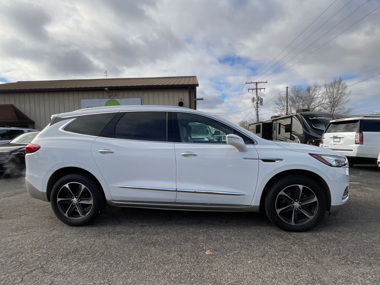 Buick Enclave Essence FWD 2020
