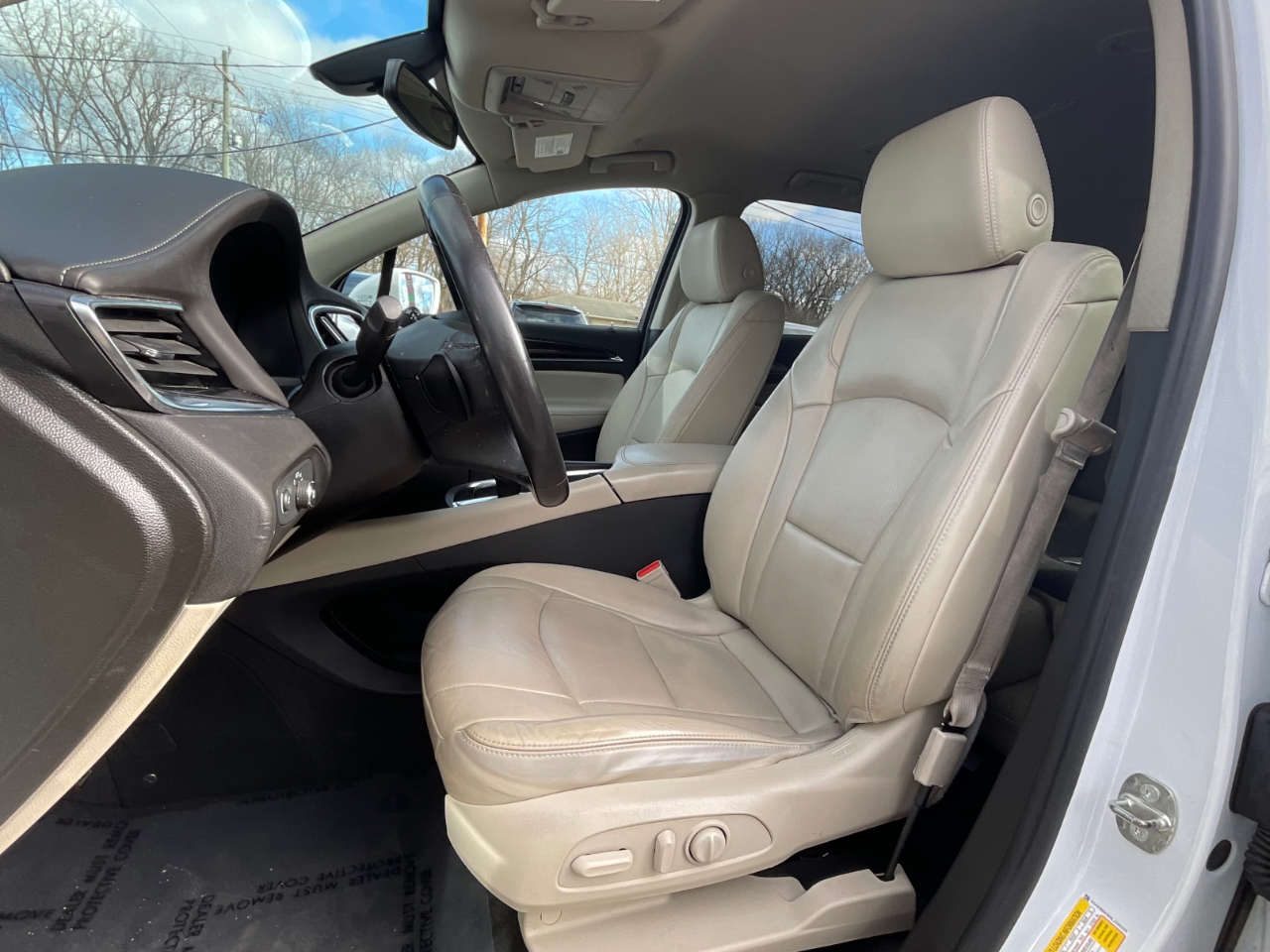 Buick Enclave Essence FWD 2020