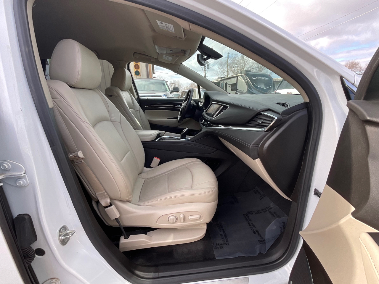 Buick Enclave Essence FWD 2020