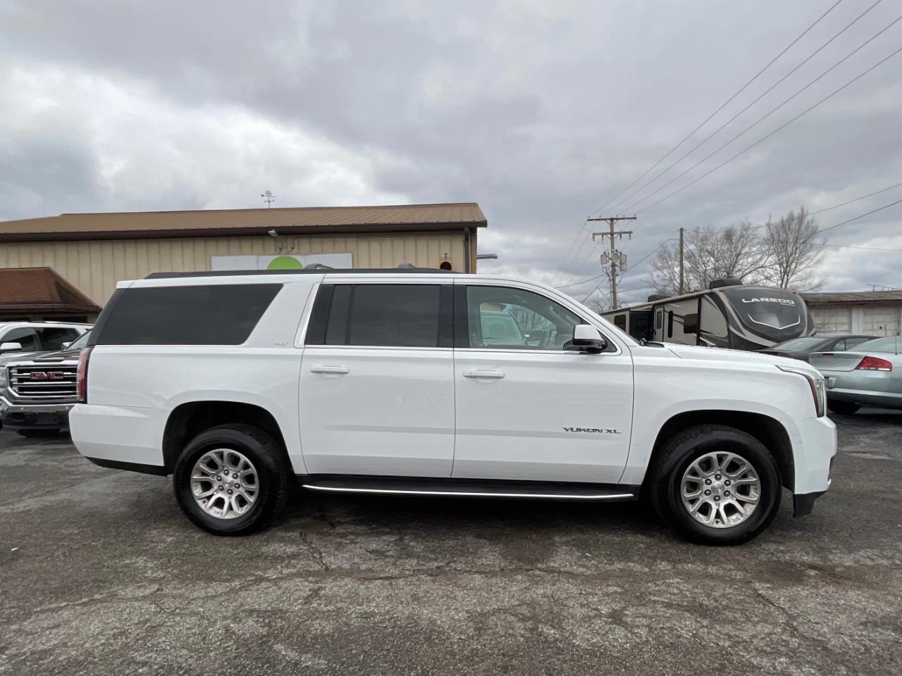 GMC Yukon XL SLT 4WD 2019