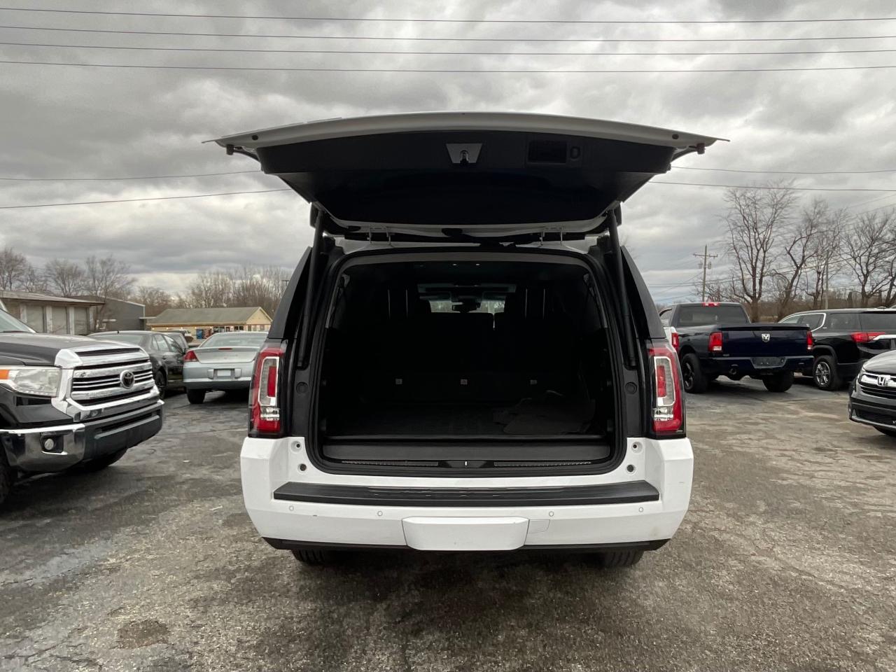 GMC Yukon XL SLT 4WD 2019