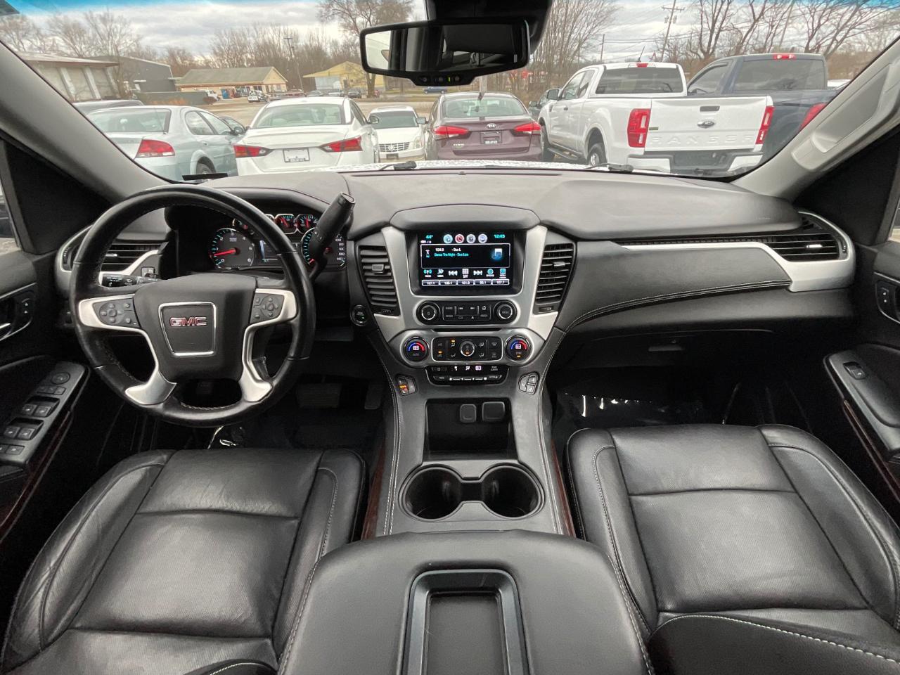 GMC Yukon XL SLT 4WD 2019